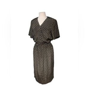 Vintage Leslie Fay black and gold floral pattern Knee-Length Dress